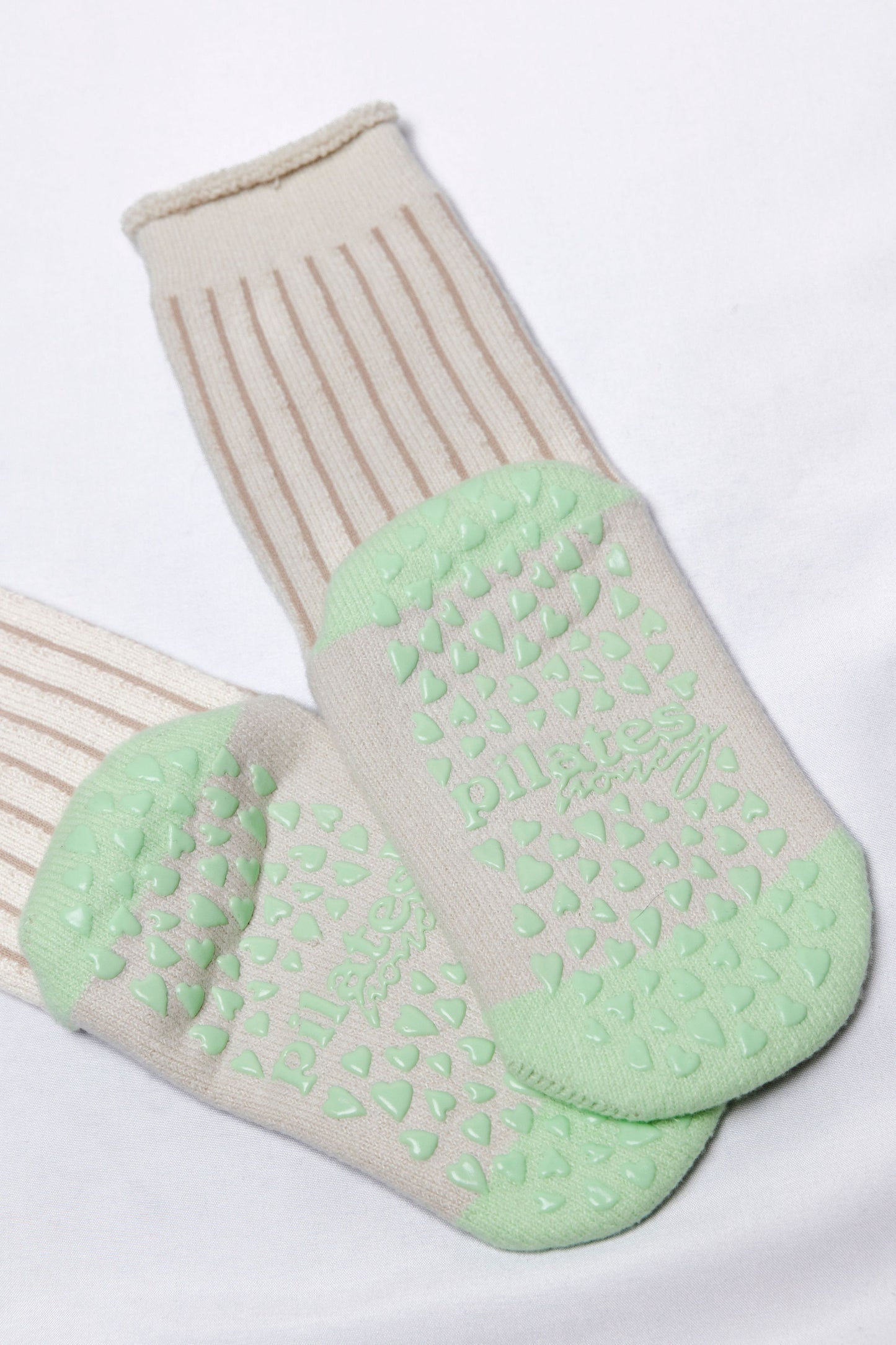 Cream Ribbed Short Grip Socks